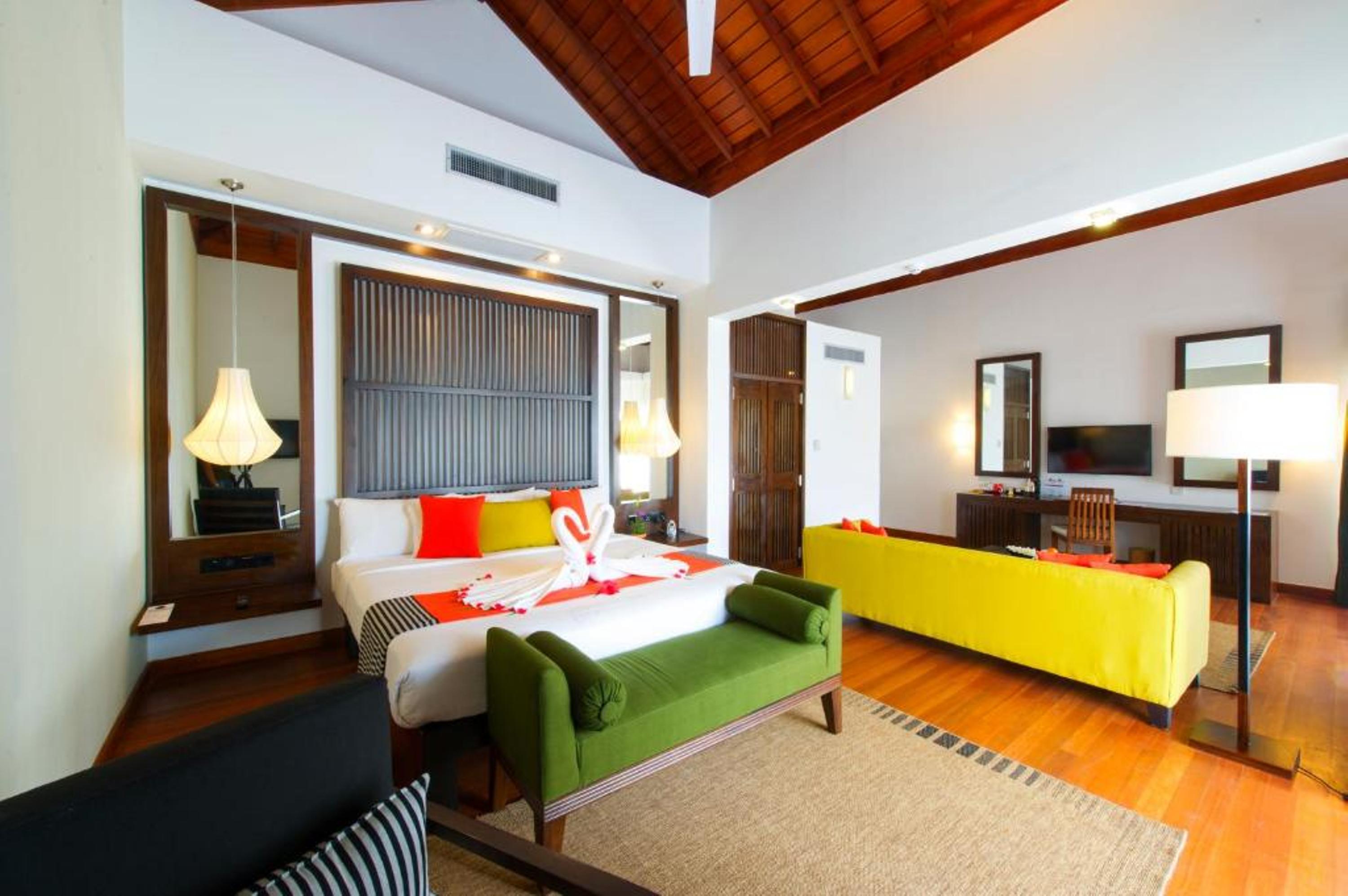 جناح جونيور بسرير كينج، Club Hotel Dolphin 2/2
