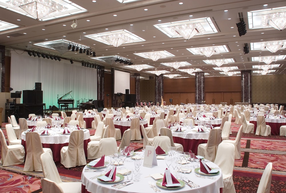 Royal Park Hotel 38/48
