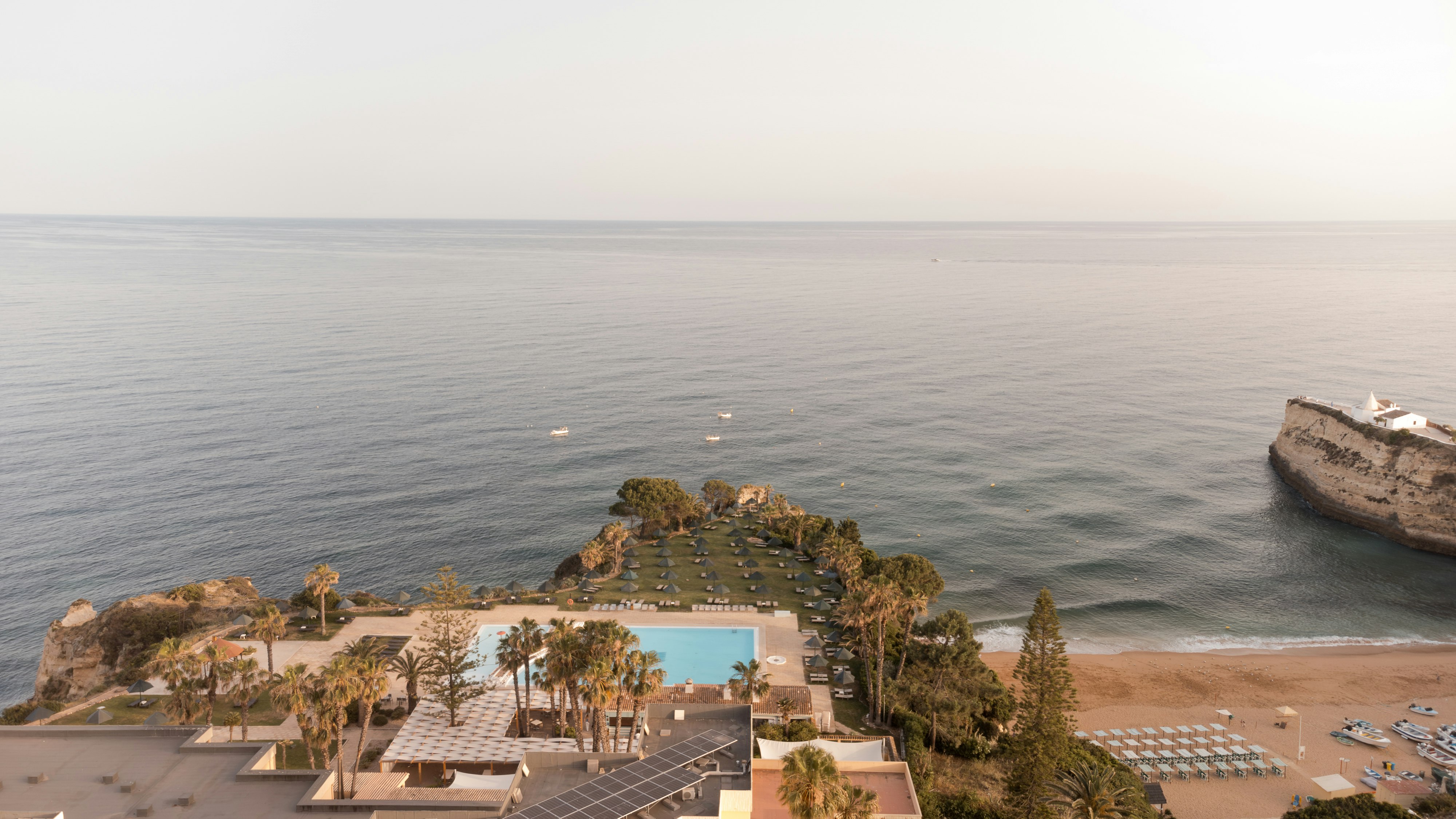 Pestana Viking Beach and Golf Resort 79/83