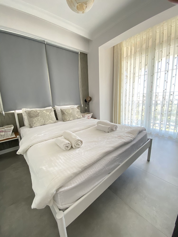 Pegasus Hotel & Villa 16/50