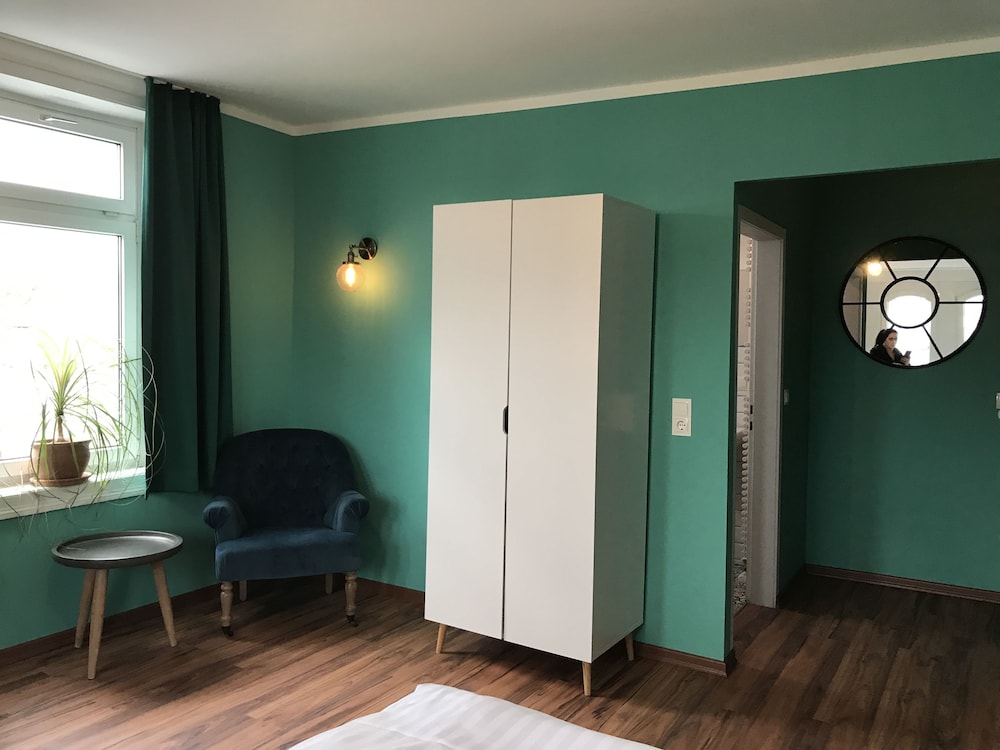 Hotel Mystique 36/50