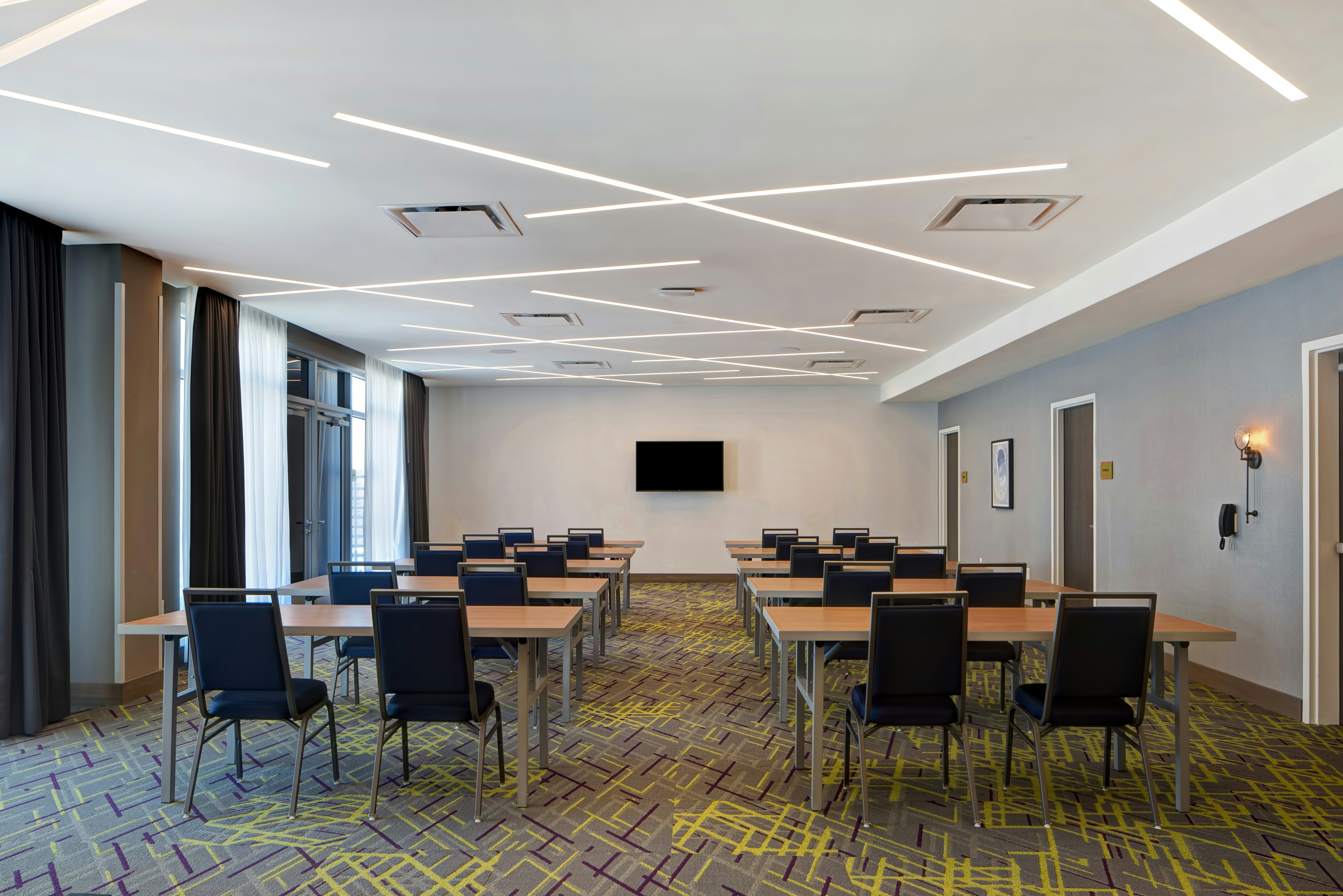 Home2 Suites By Hilton Charlotte Uptown Nc 55/58