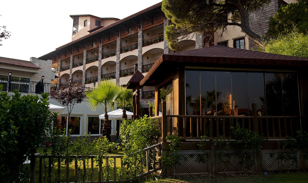 Papillon Belvil Holiday Village - All Inclusive in SERIK