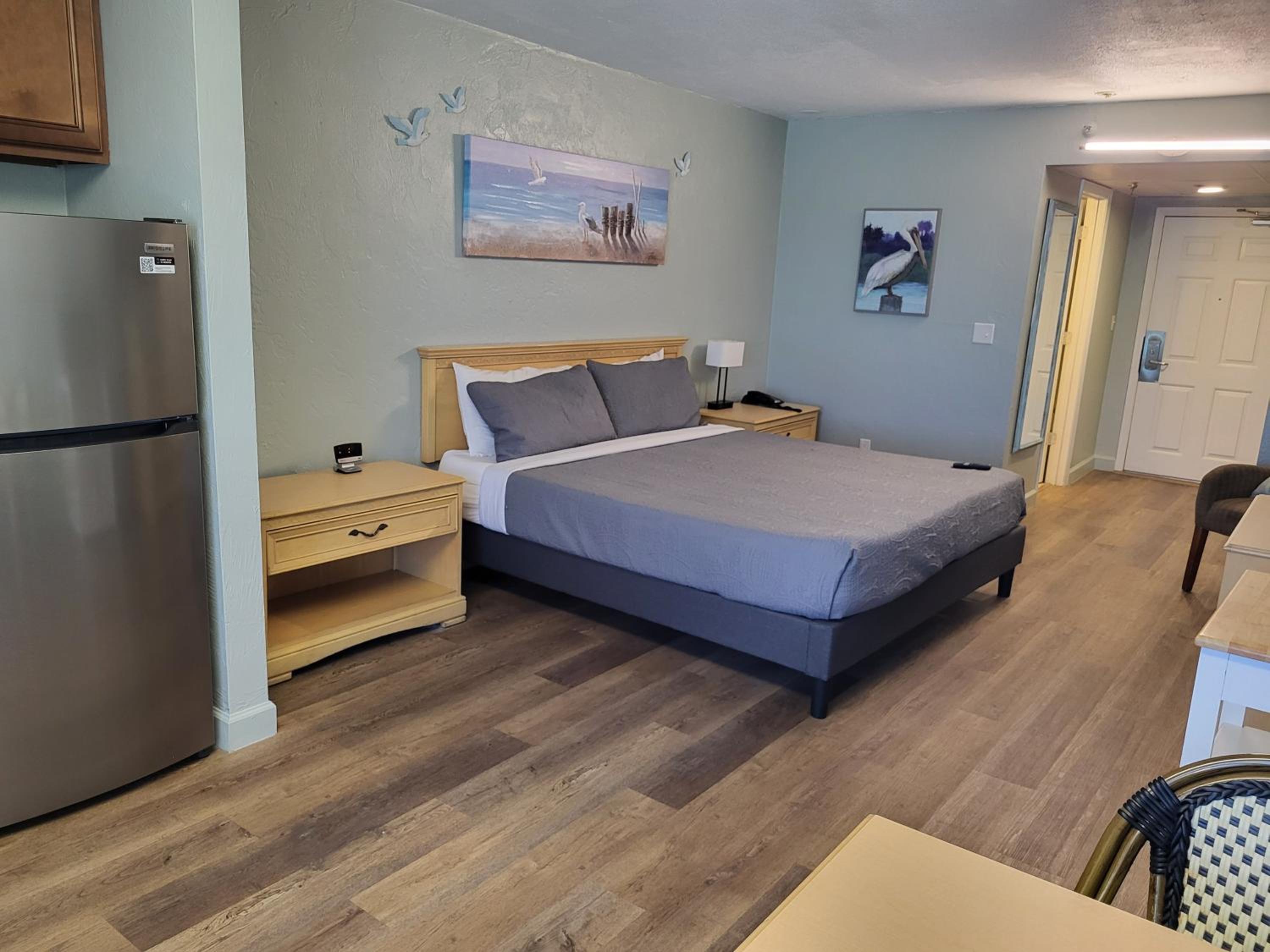 Room, King Bed, Ocean Front