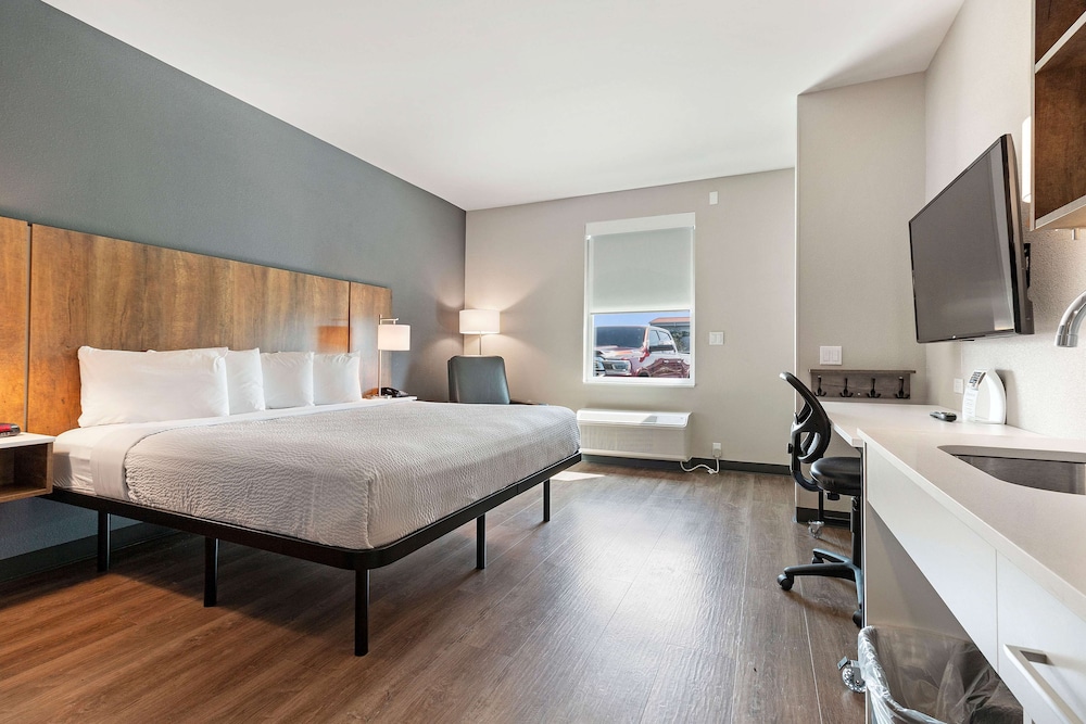 Extended Stay America - Ukiah 8/42
