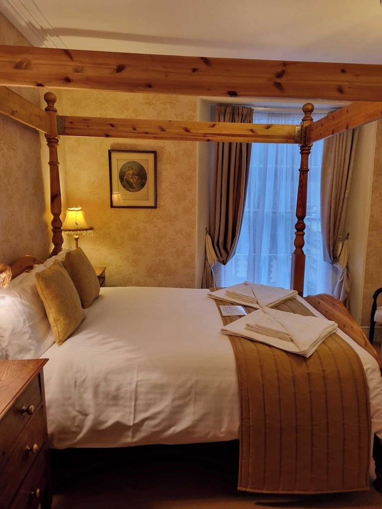 St Vincent Guest House 15/50