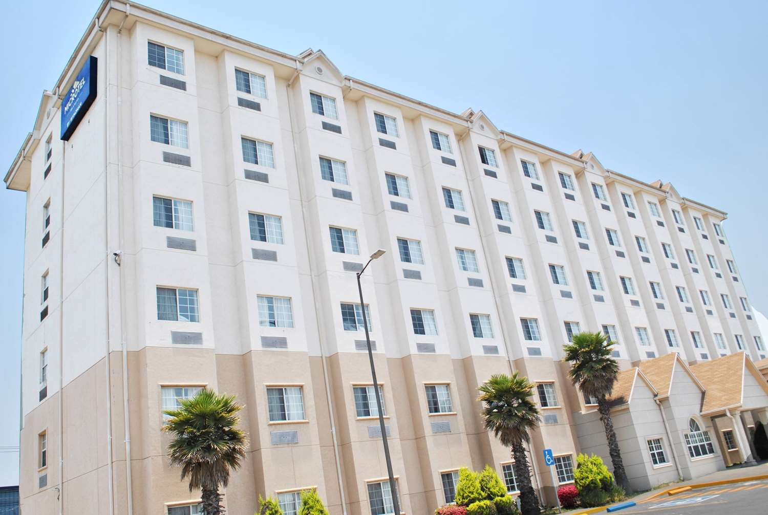 Microtel Inn and Suites by Wyndham Toluca 1/41