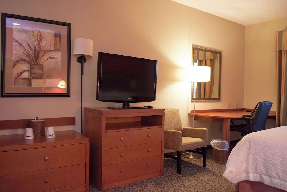 Hampton Inn Montgomery-South-Airport 32/53
