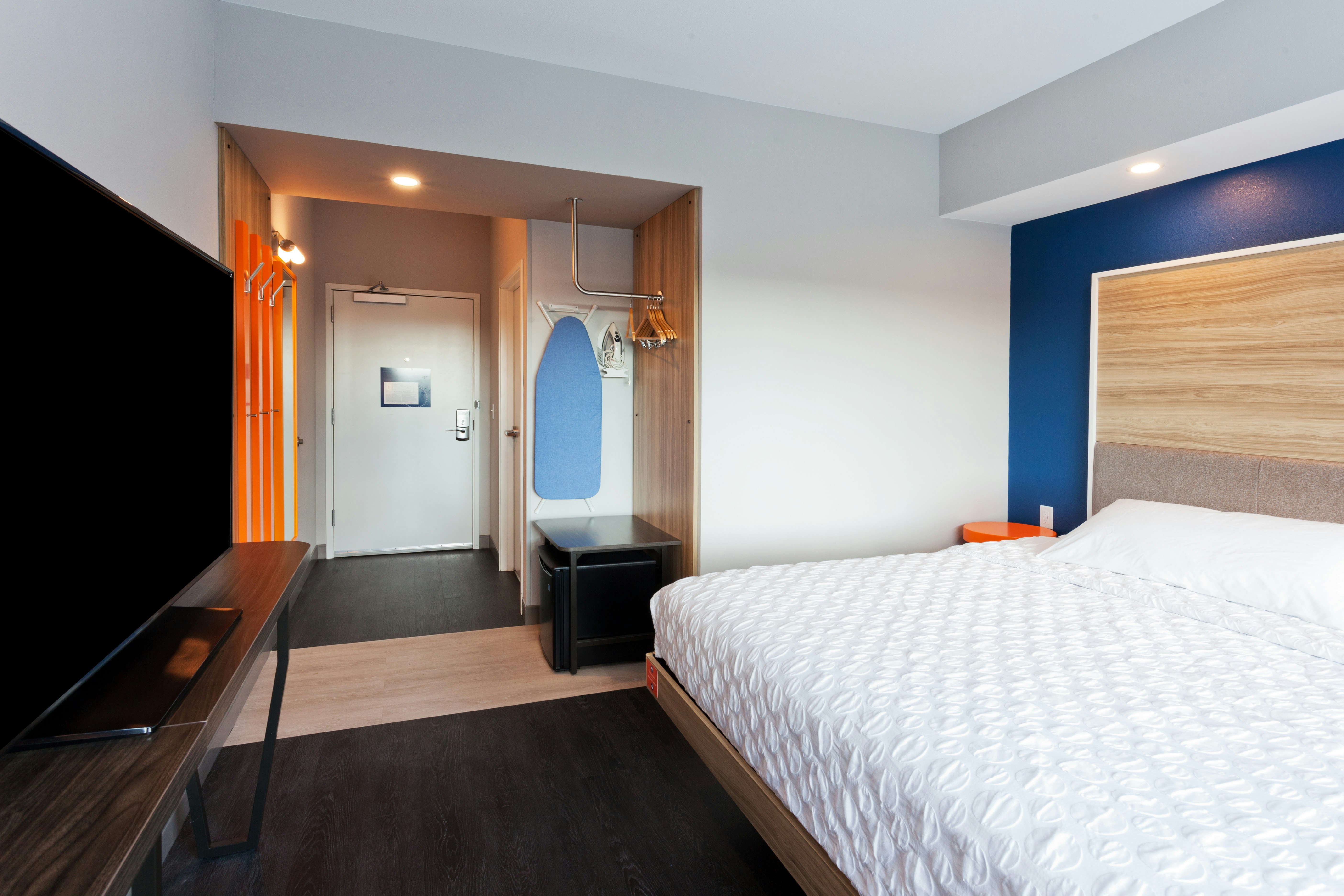 Room, King Bed