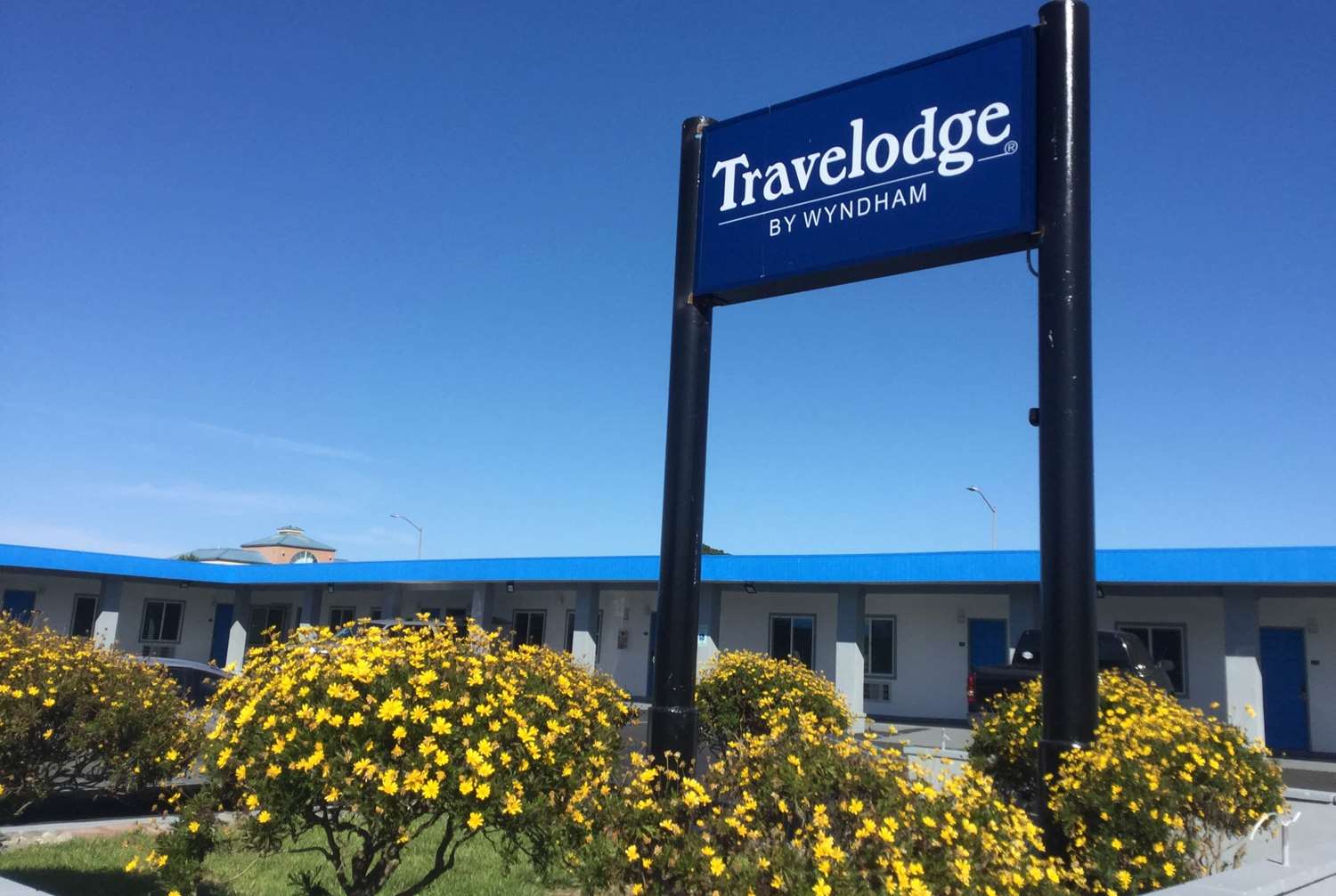Travelodge By Wyndham Crescent City 2/2