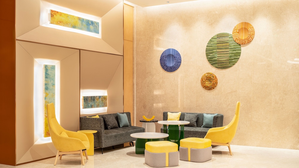 HOLIDAY INN Tongren Wanshan 30/48