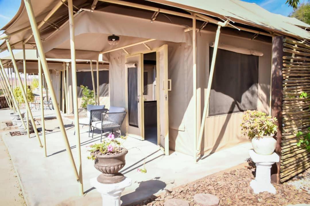 Frontier River Resort 2/50