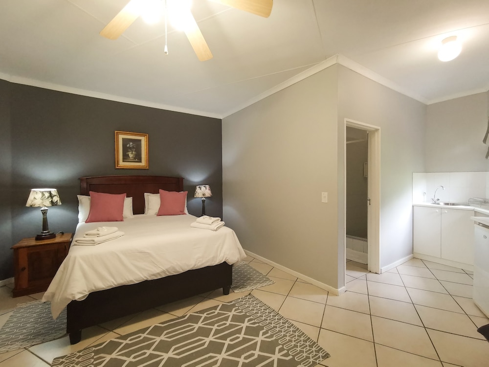 Loerie Guesthouse 13/34
