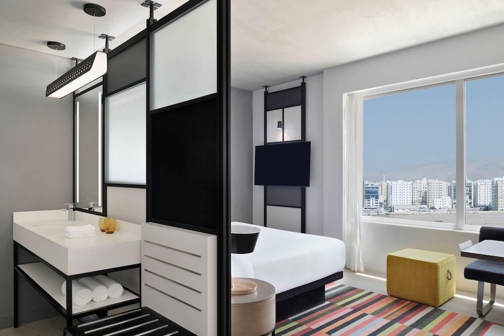 Aloft Muscat 12/47