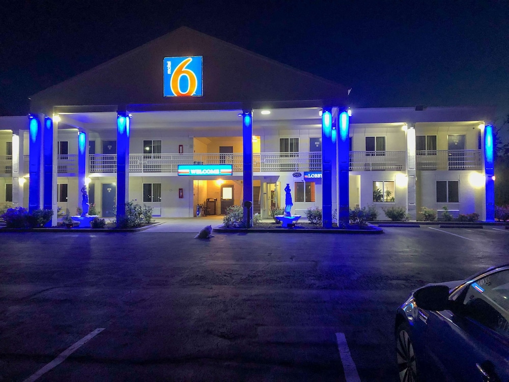 Motel6 Martinsburg, WV in MARTINSBURG - WV