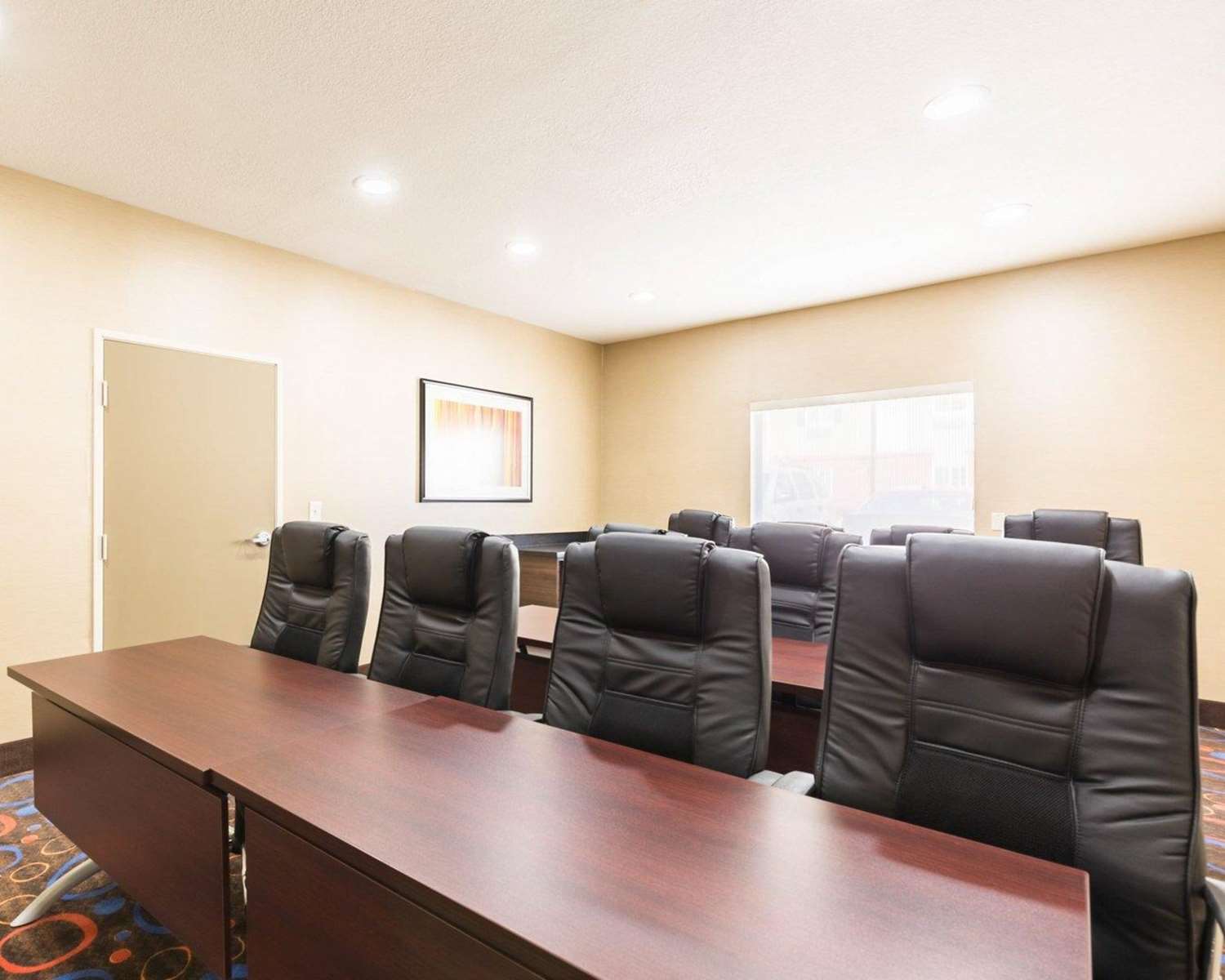 Econo Lodge Inn and Suites East Houston I-10 31/33