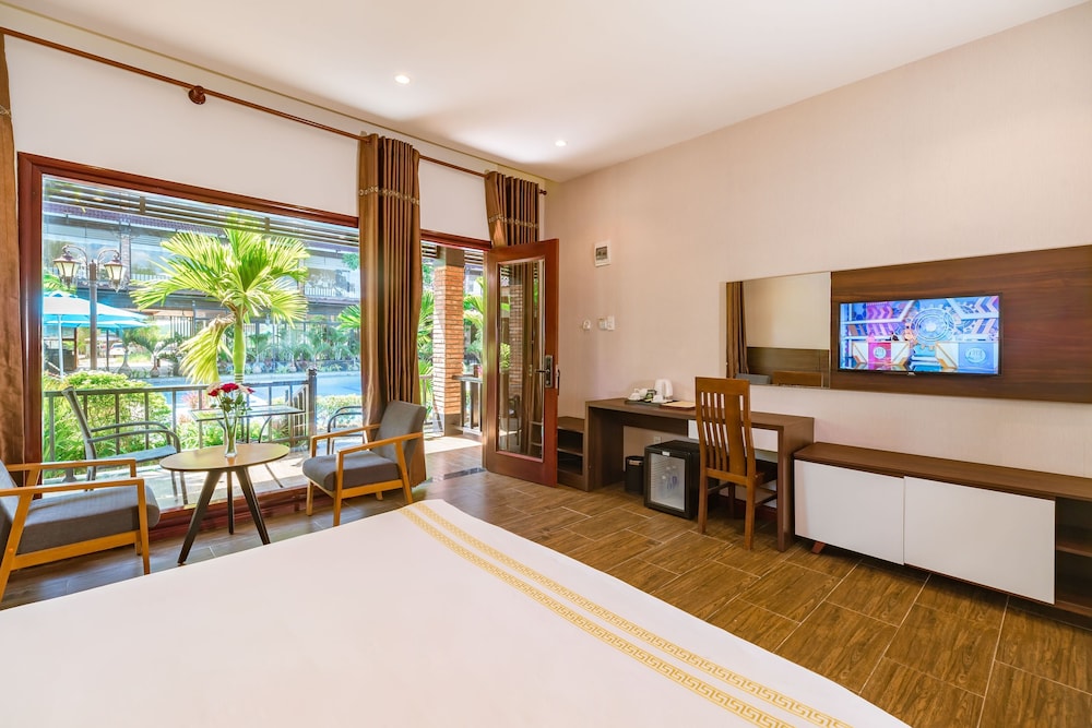 Ahaveda Resort 13/56