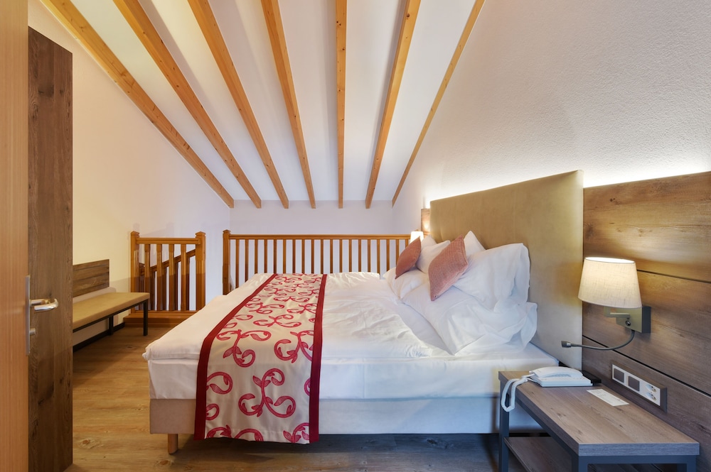 Hotel Des Vignes 7/66