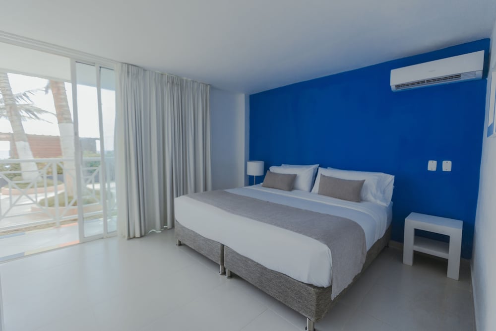 SUPERIOR, KING BED