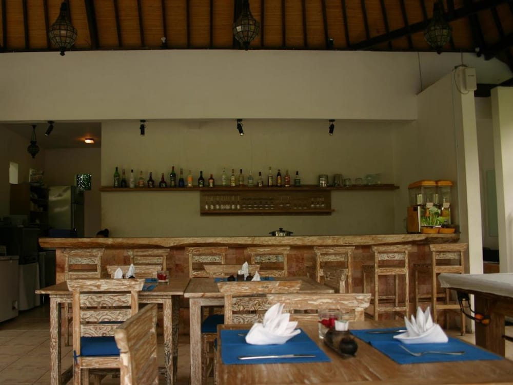 Artemis Villa And Hotel 34/46