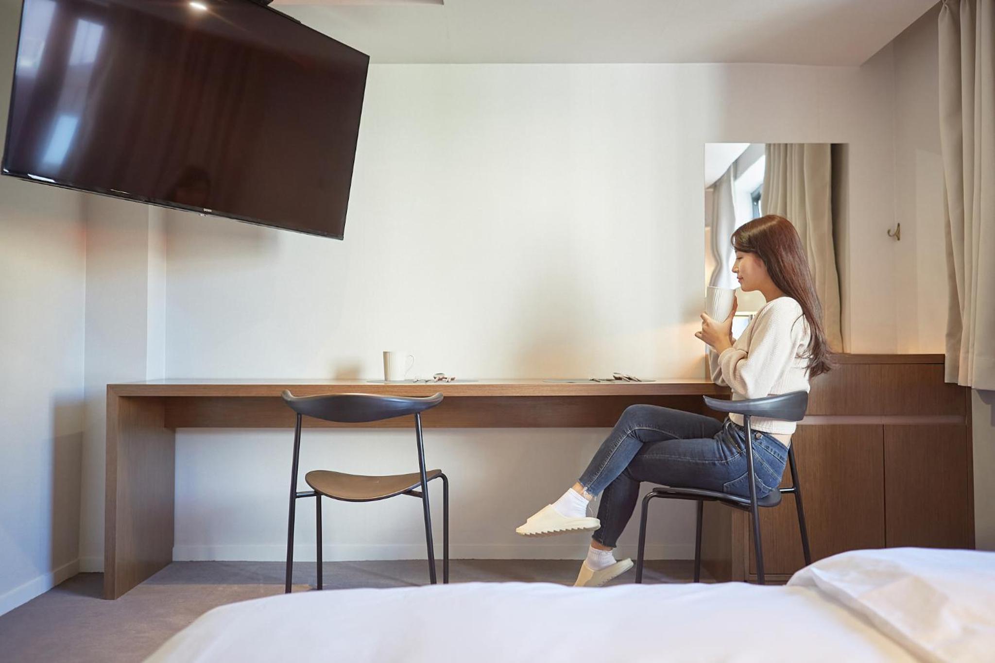 غرفة ديلوكس بسرير مزدوج، Hotel Yaja Nampo Lotte 7/9