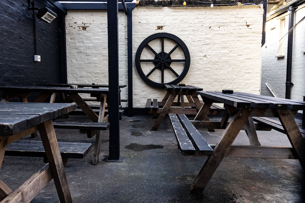 Publove the Steam Engine Hostel 32/46