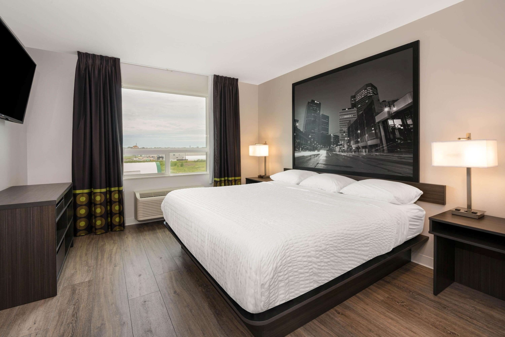 Efficiency, King Bed, Sofa