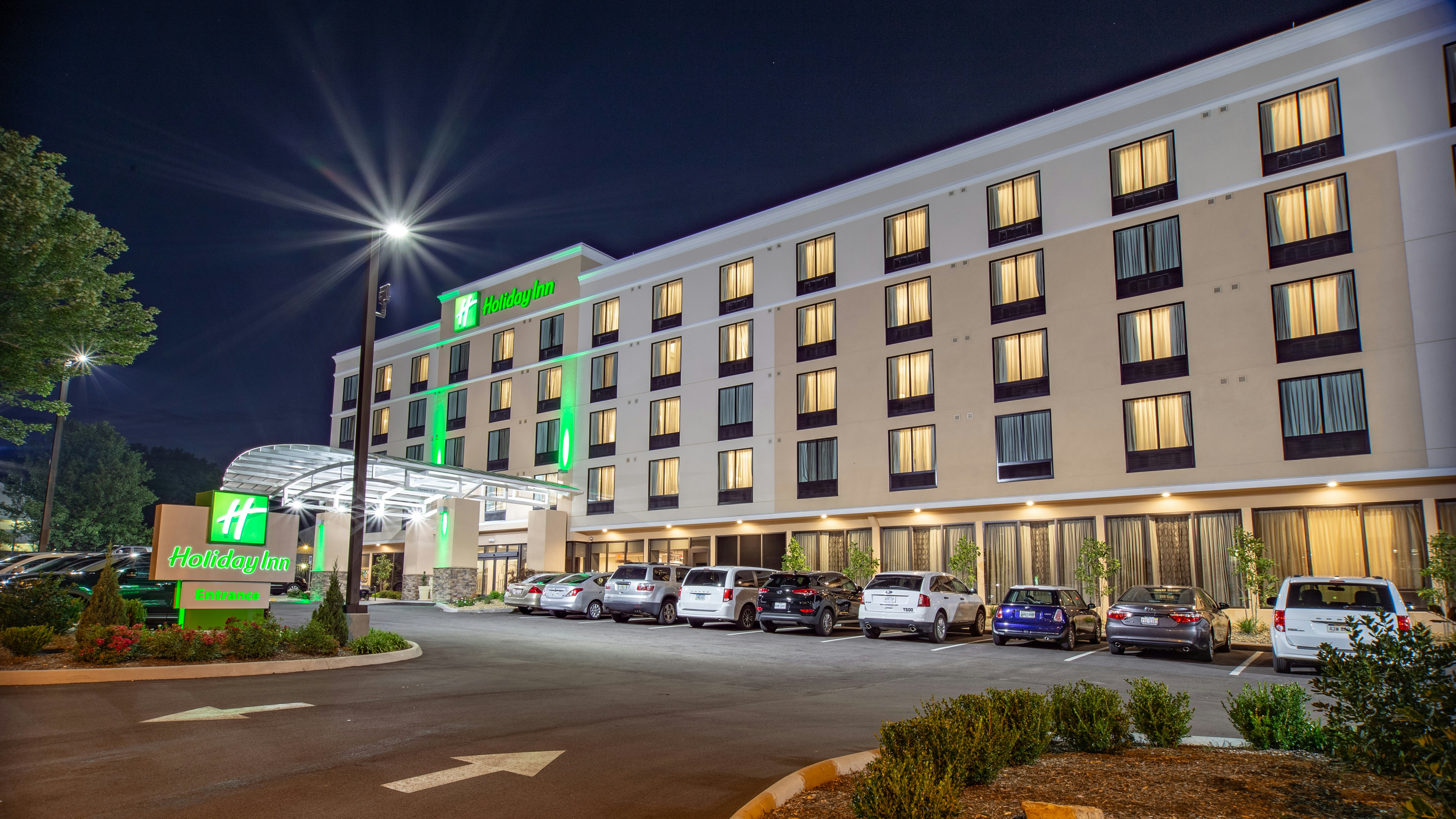 Holiday Inn Knoxville N - Merchant Drive 4/77