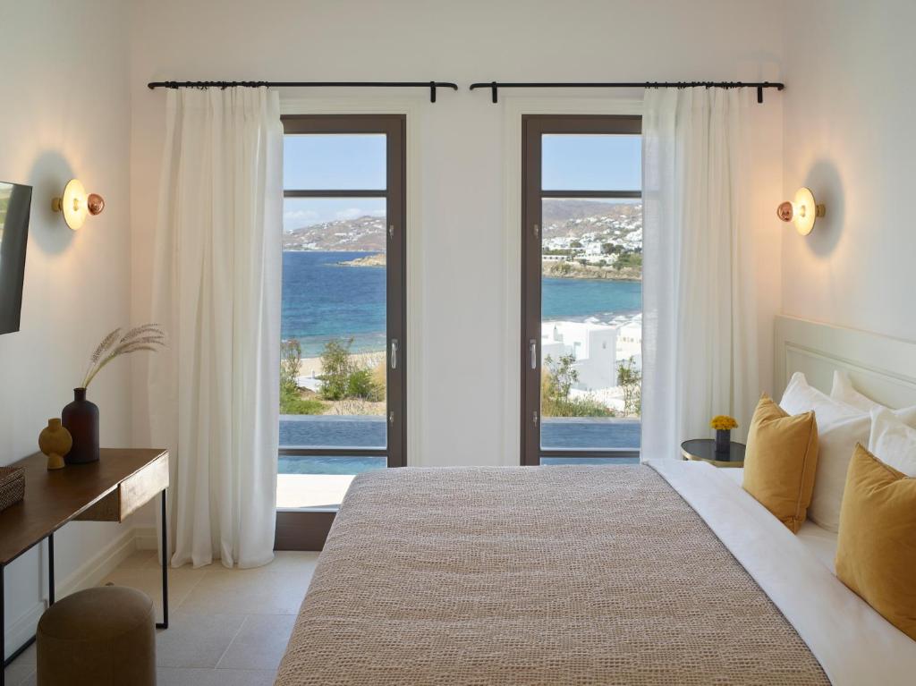 2 BEDROOMS, HOME, SEA VIEW, PRIVATE HEATED POOL