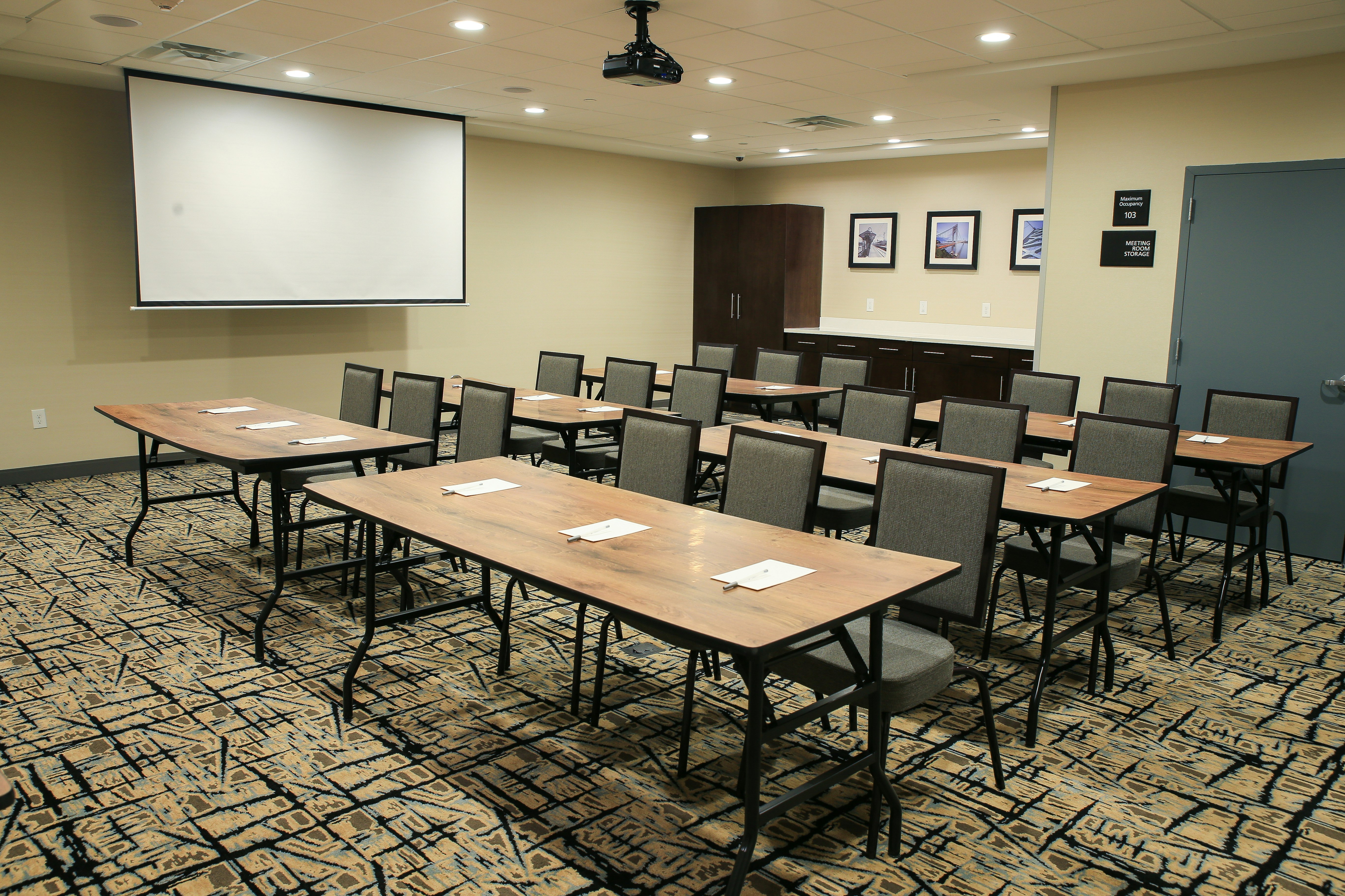 Hampton Inn And Suites Mount Laurel Moorestown 23/28