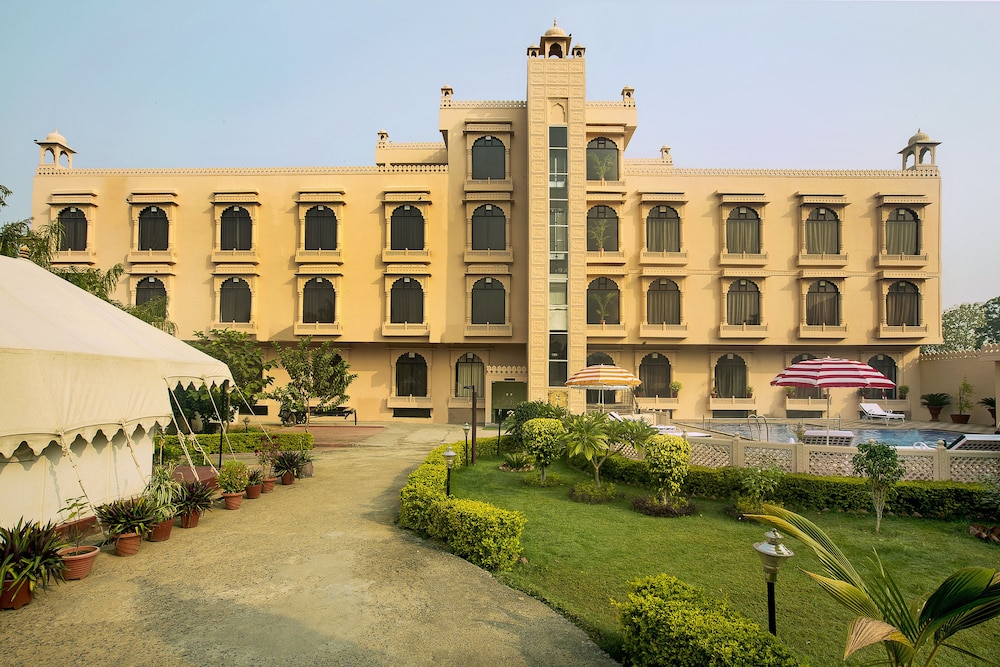 Ranthambhore National Resort 9/73