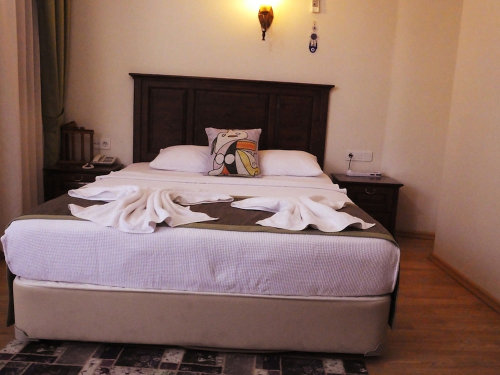 Hadrian Gate Hotel 16/50