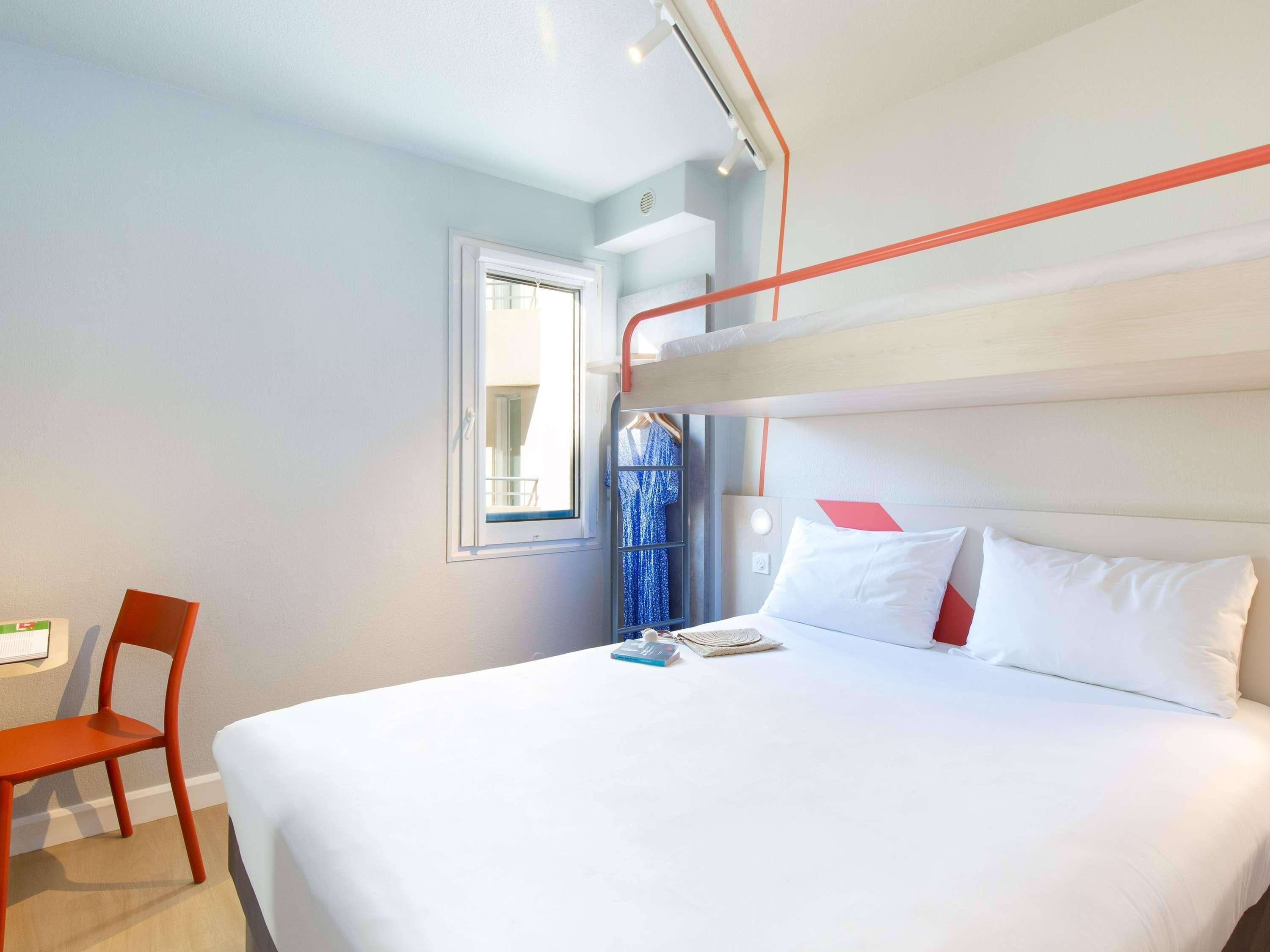 ROOM, TRIPLE, DOUBLE AND BUNK BED