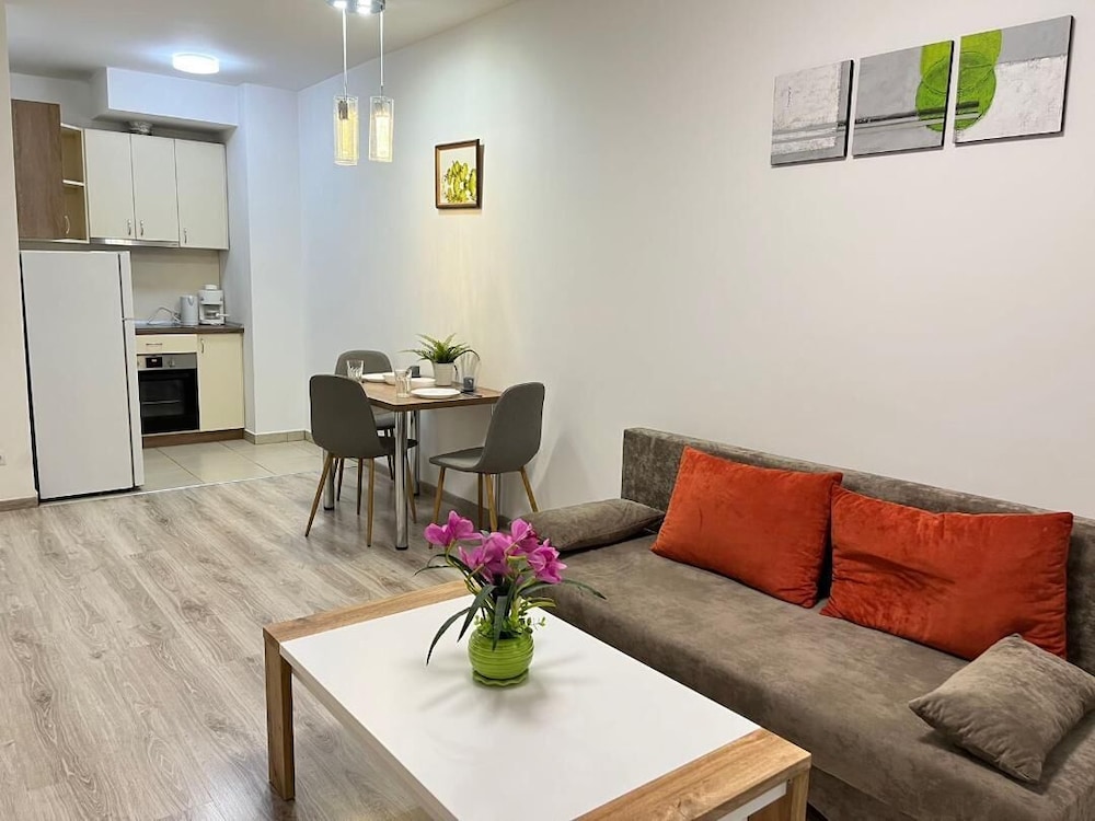 Corvin Rose Apartment Hotel 21/46