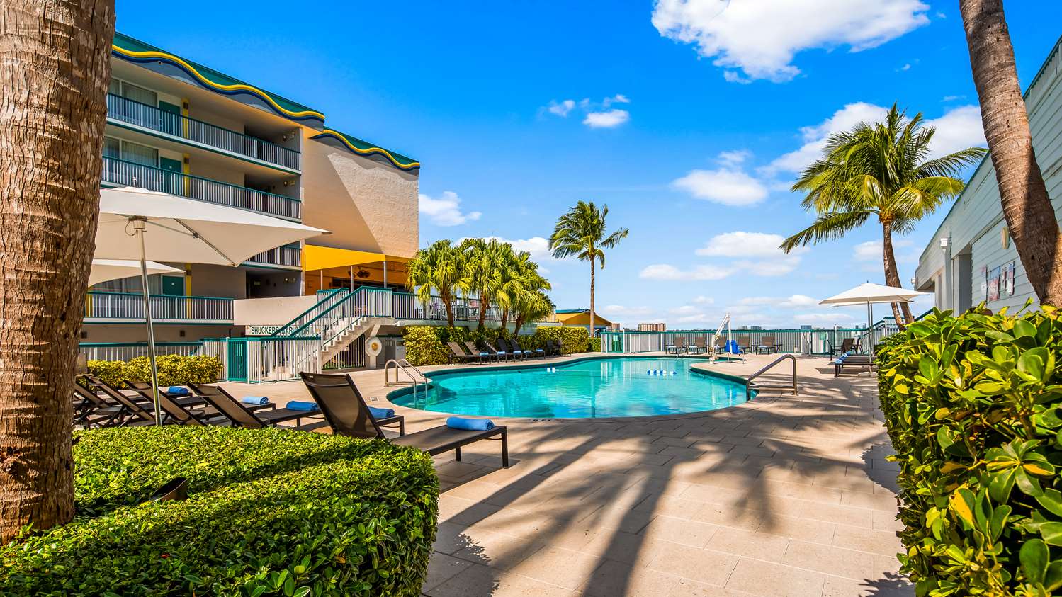 Palm Tree Club Miami Hotel 23/24