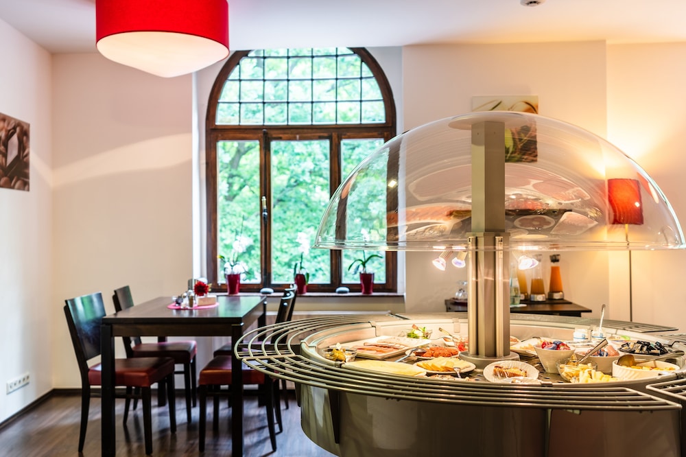 Hotel Frechener Hof 28/40