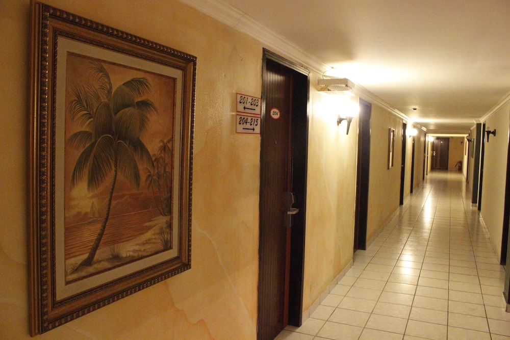 Gran Hotel Paris 35/58