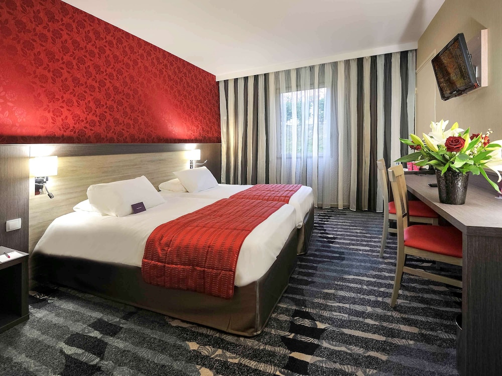 MERCURE ROUEN VAL DE REUIL 13/50