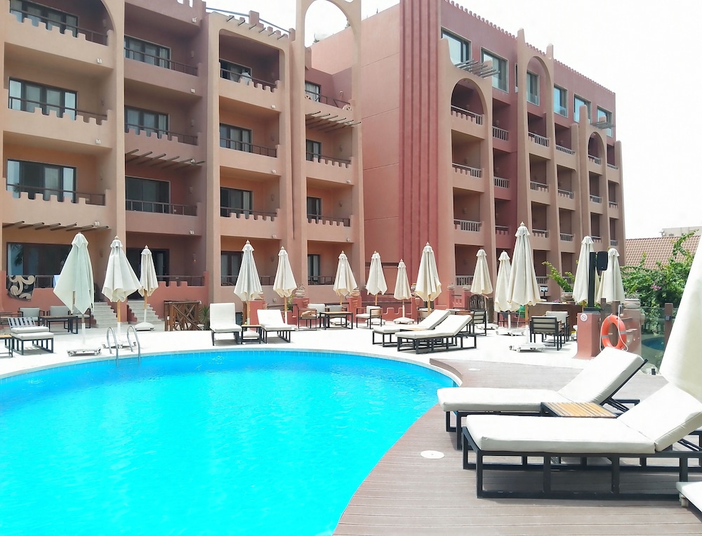 Africana Hotel & Spa 9/69