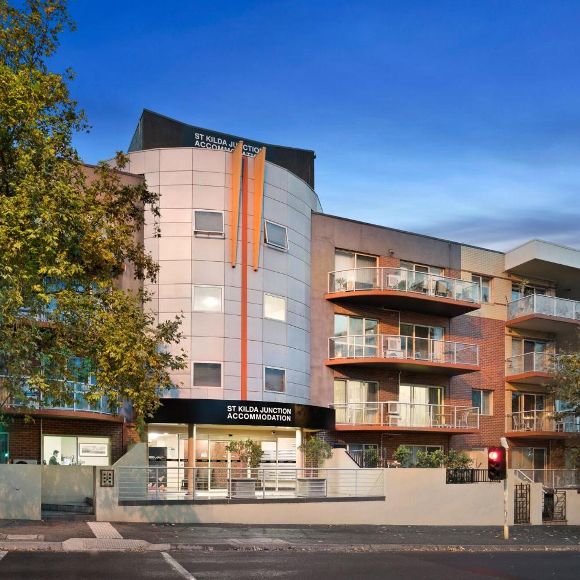 Amazing Accommodations St Kilda Melbourne 2/51