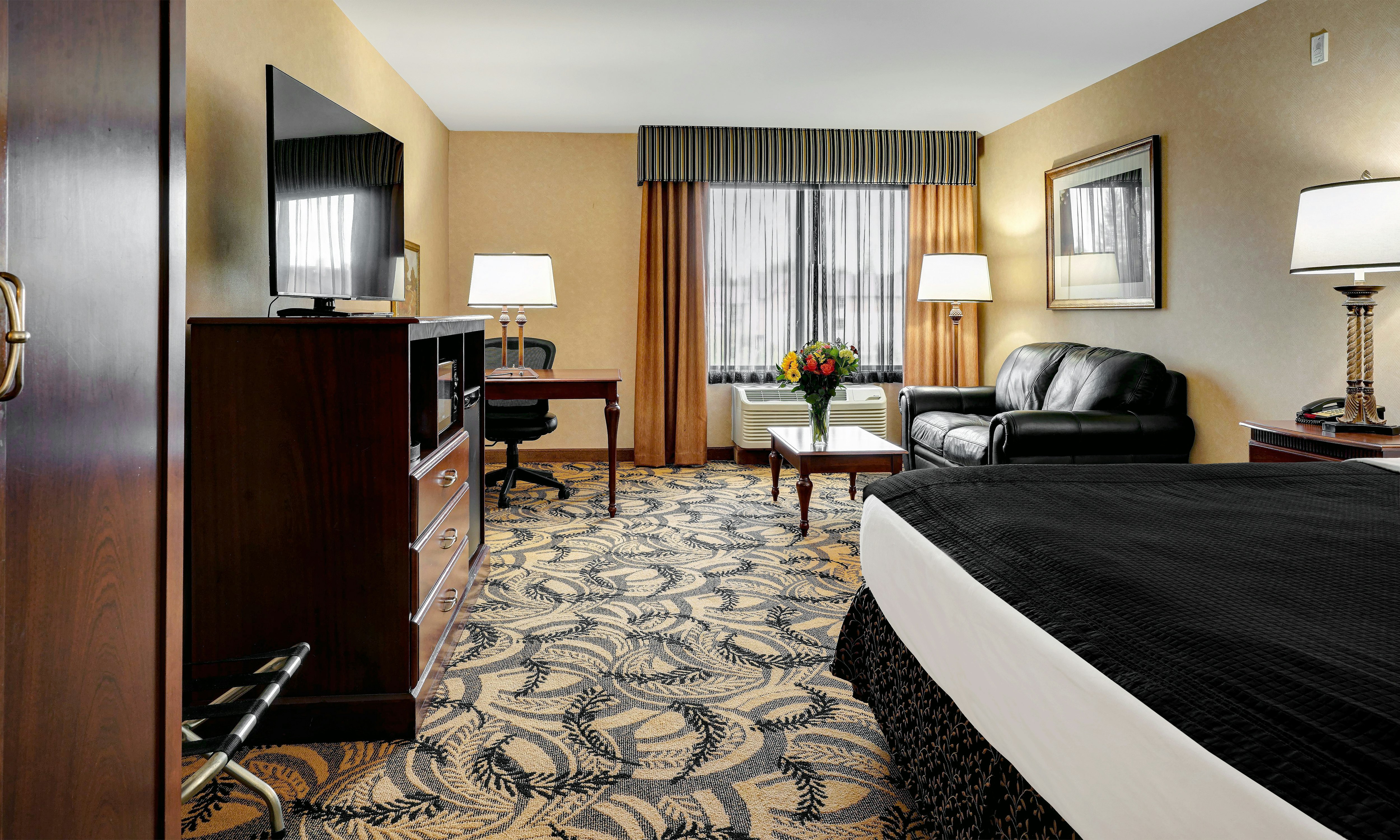 Grand Hotel At Bridgeport 53/54