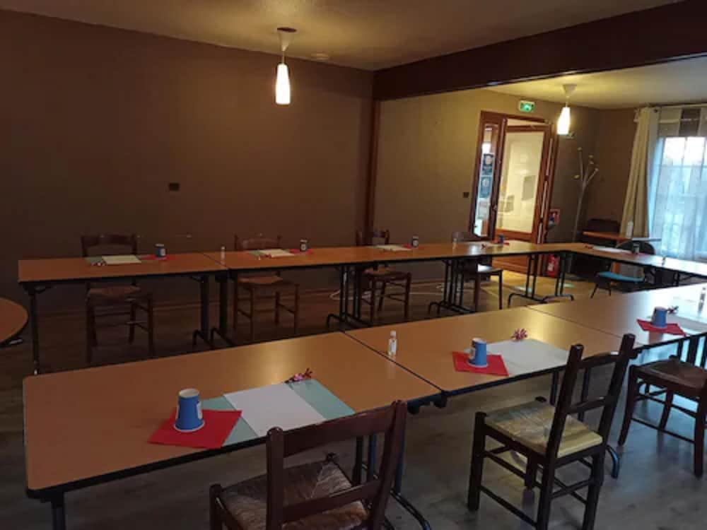 Kyriad Direct Metz Nord – Woippy 15/37