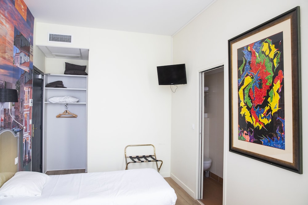 Acanthe Hotel 32/46