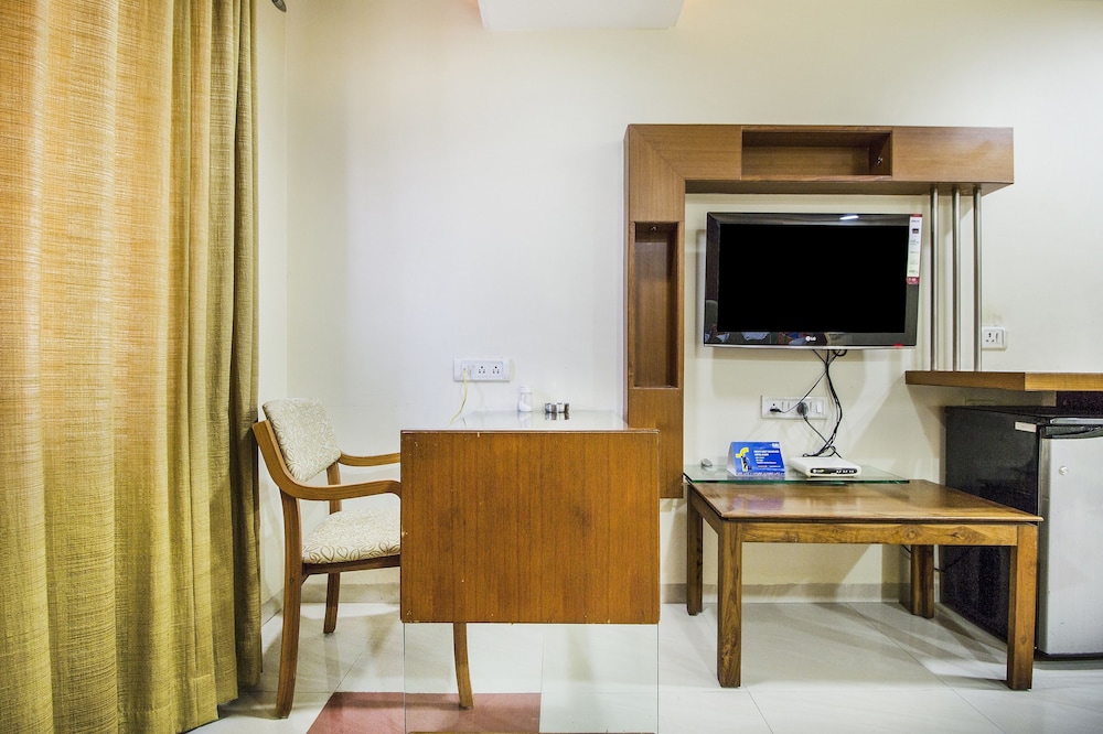 AMRIT RESIDENCY 26/31