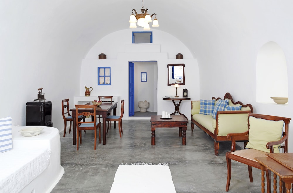 Aghios Artemios Traditional Houses 32/50