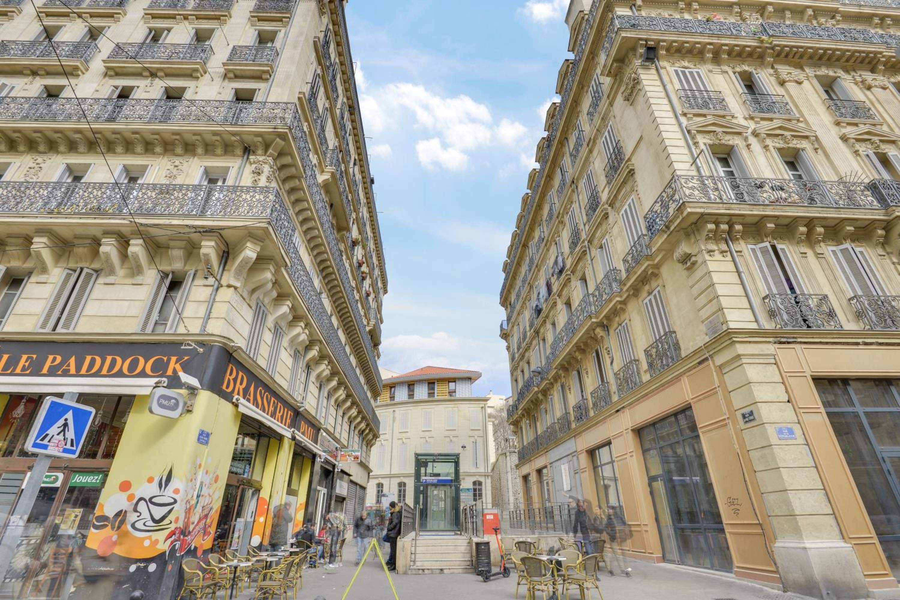 The People Hostel Marseille 23/24