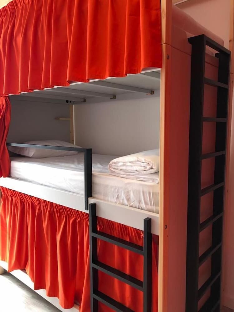 Be Lisbon Hostel Intendente 34/50
