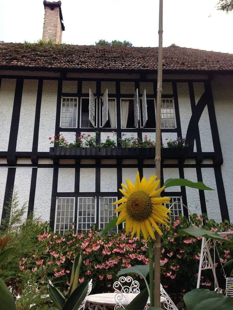 THE SMOKEHOUSE HOTEL 13/50