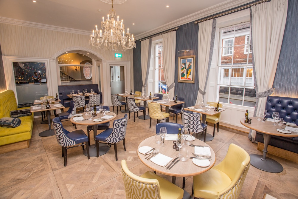 Chichester Harbour Hotel 59/72