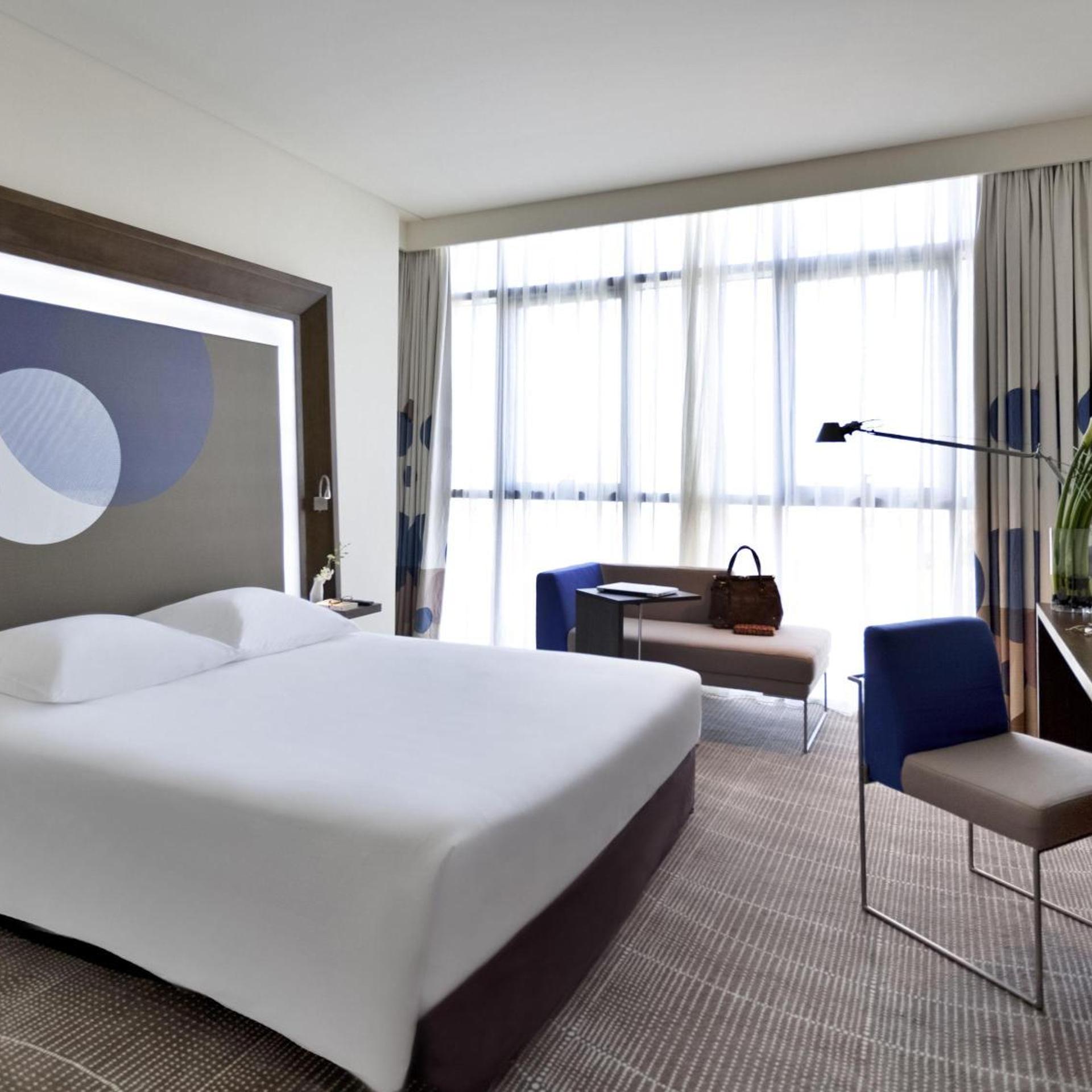 Superior, Suite, King Bed, Sofa